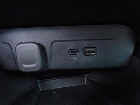 New 2026 Chevrolet Trax RS w/ Sunroof Package image 24