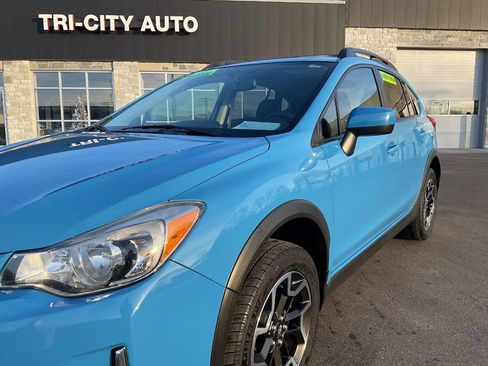 Used 2016 Subaru Crosstrek 2.0i Premium w/ Moonroof Package image 2