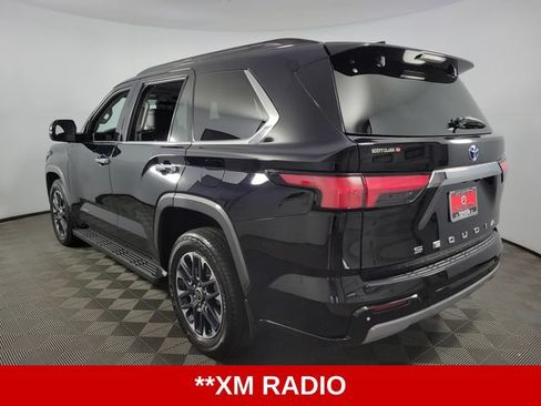 Used 2023 Toyota Sequoia Limited w/ Tow Technology Package AWD/4WD image 6