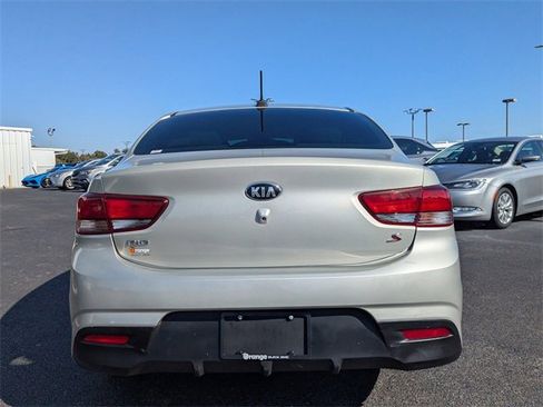 Used 2018 Kia Rio S image 5