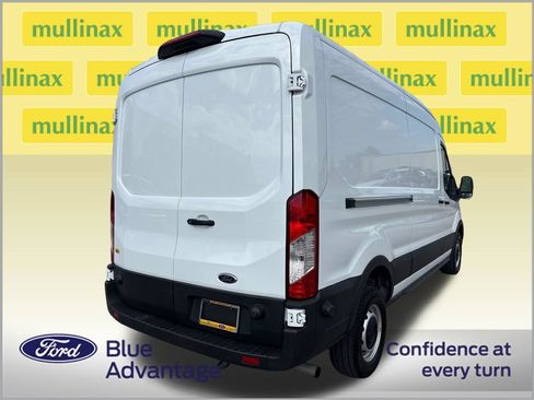Used 2024 Ford Transit 250 148 Medium Roof RWD image 4