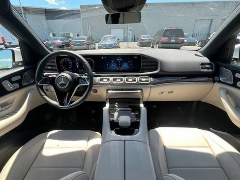 Used 2024 Mercedes-Benz GLE 450 4MATIC image 13