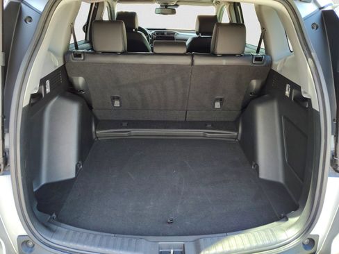 Used 2018 Honda CR-V Touring image 19