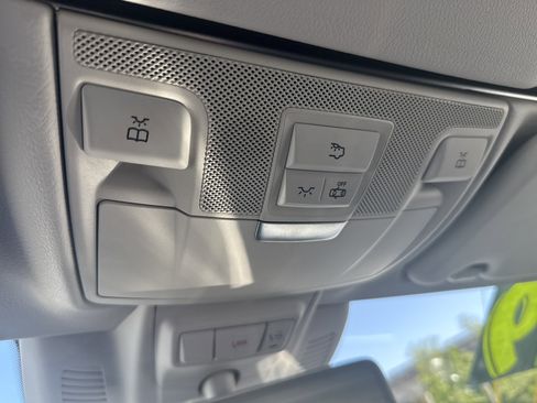 Used 2019 Mercedes-Benz E 450 4MATIC Cabriolet image 25