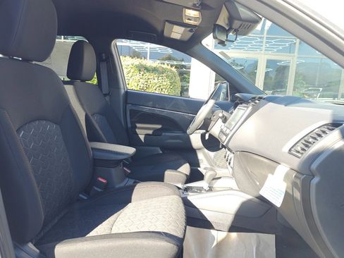 New 2025 Mitsubishi Outlander Sport AWD image 27