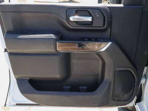 Used 2022 Chevrolet Silverado 2500 LT w/ Convenience Package AWD/4WD image 22
