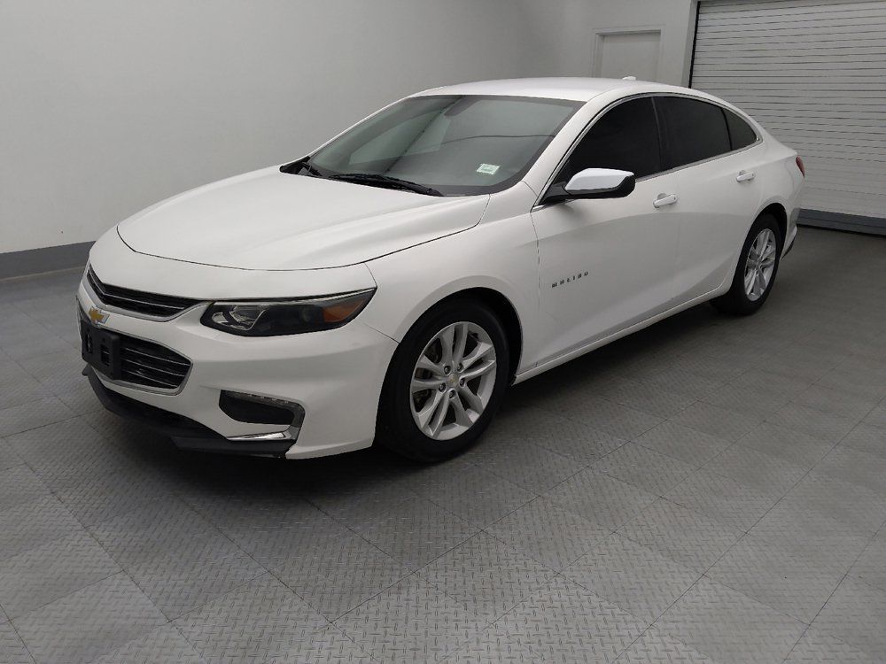 Used 2018 Chevrolet Malibu LT FWD image 2