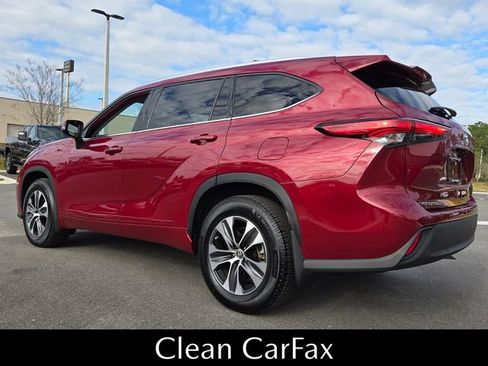 Used 2021 Toyota Highlander XLE image 5
