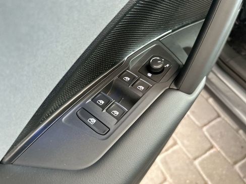 New 2026 Volkswagen Tiguan SE R-Line FWD image 11