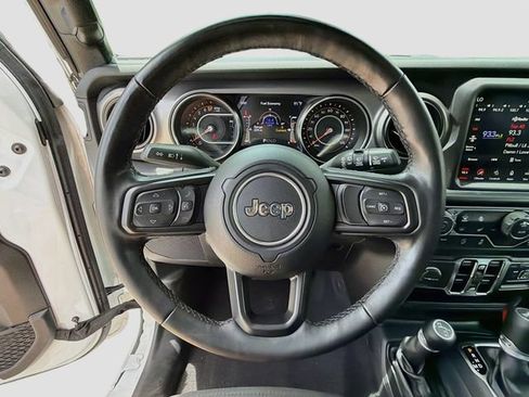 Used 2021 Jeep Wrangler Unlimited Sport AWD/4WD image 37