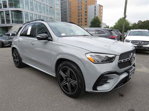 Certified 2025 Mercedes-Benz GLE 350 4MATIC w/ AMG Line Exterior image 5