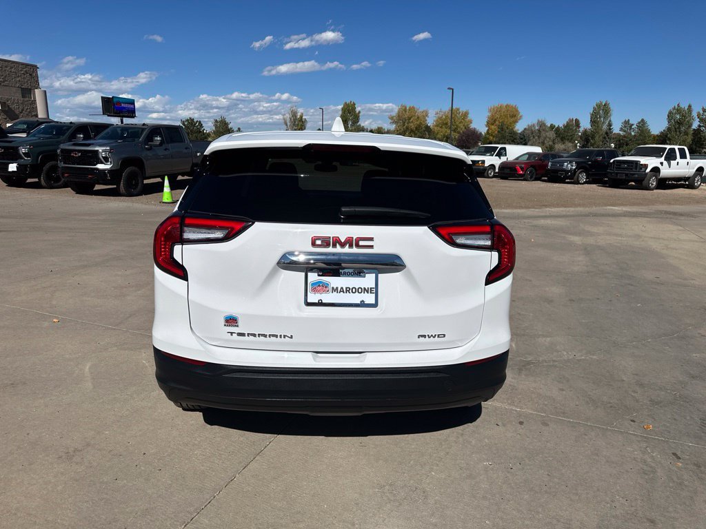 Certified 2024 GMC Terrain SLE AWD/4WD image 35