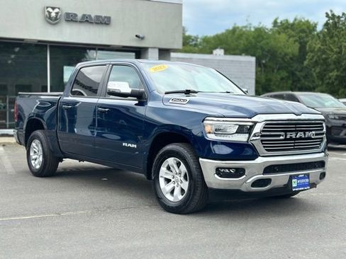 Used 2023 RAM 1500 Laramie AWD/4WD image 8