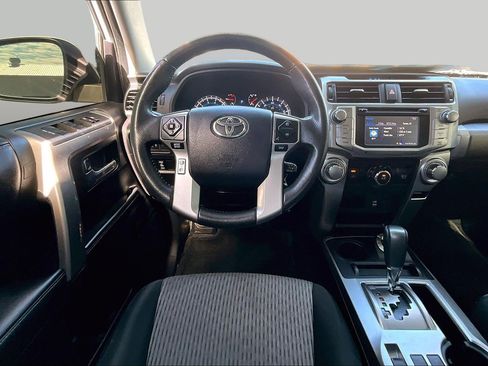 Used 2016 Toyota 4Runner SR5 w/ Convenience Package AWD/4WD image 5