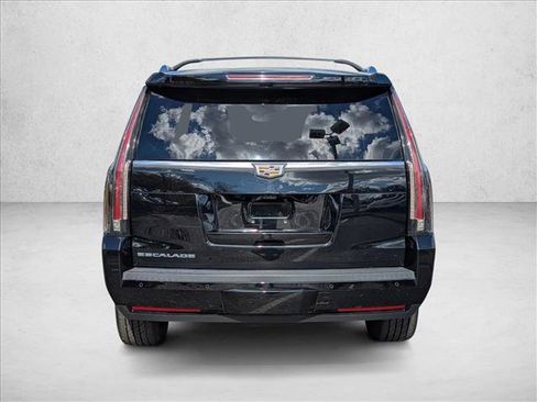 Used 2019 Cadillac Escalade Premium Luxury image 7