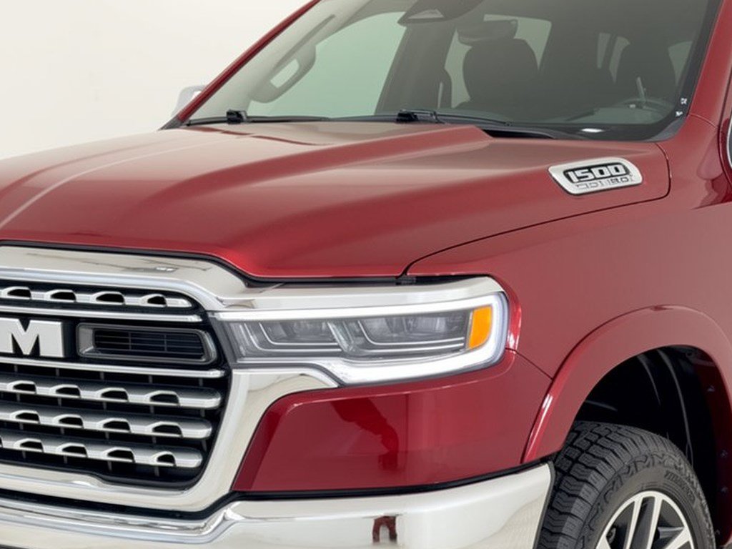 Used 2025 RAM 1500 Limited w/ Off Road Group AWD/4WD image 12