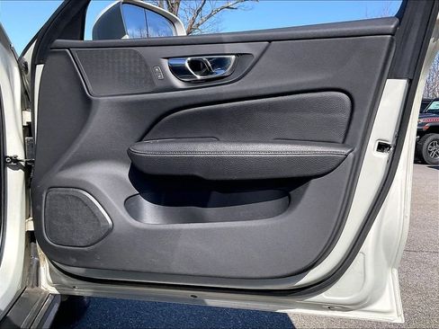 Used 2020 Volvo V60 T5 Cross Country w/ Protection Package image 11