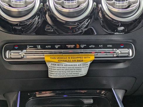 Certified 2025 Mercedes-Benz GLA 250 image 17