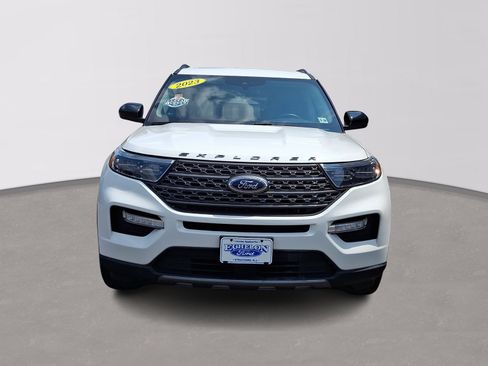 Certified 2023 Ford Explorer XLT w/ Equipment Group 202A AWD/4WD image 2