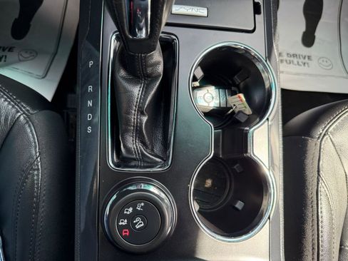 Used 2018 Ford Explorer XLT w/ Equipment Group 202A image 34