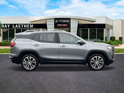 Used 2020 GMC Terrain SLT w/ Preferred Package FWD image 5