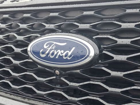 Used 2020 Ford Explorer ST w/ Premium Technology Package image 28