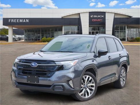 Used 2025 Subaru Forester Touring w/ Popular Package - Touring AWD/4WD image 1