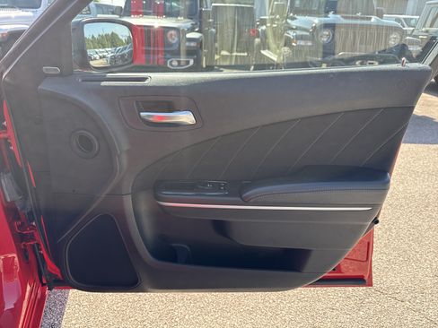 Used 2023 Dodge Charger SXT RWD image 14