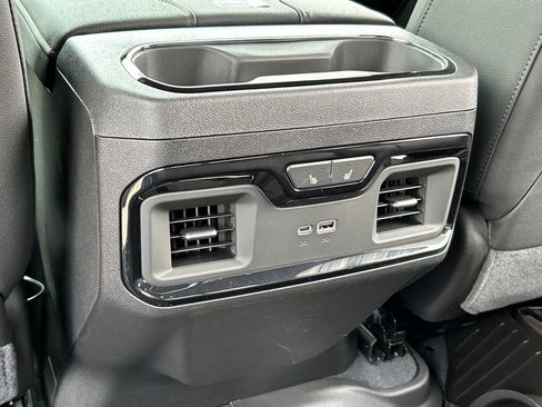 Used 2026 GMC Sierra 1500 AT4 w/ AT4 Premium Package AWD/4WD image 19