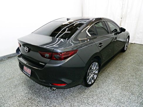 Used 2019 MAZDA MAZDA3 AWD Sedan w/ Preferred Package image 6