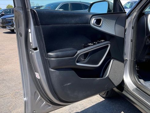 Used 2022 Kia Soul LX w/ Technology Package FWD image 20
