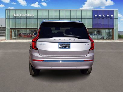 New 2026 Volvo XC90 B5 Core w/ Protection Package