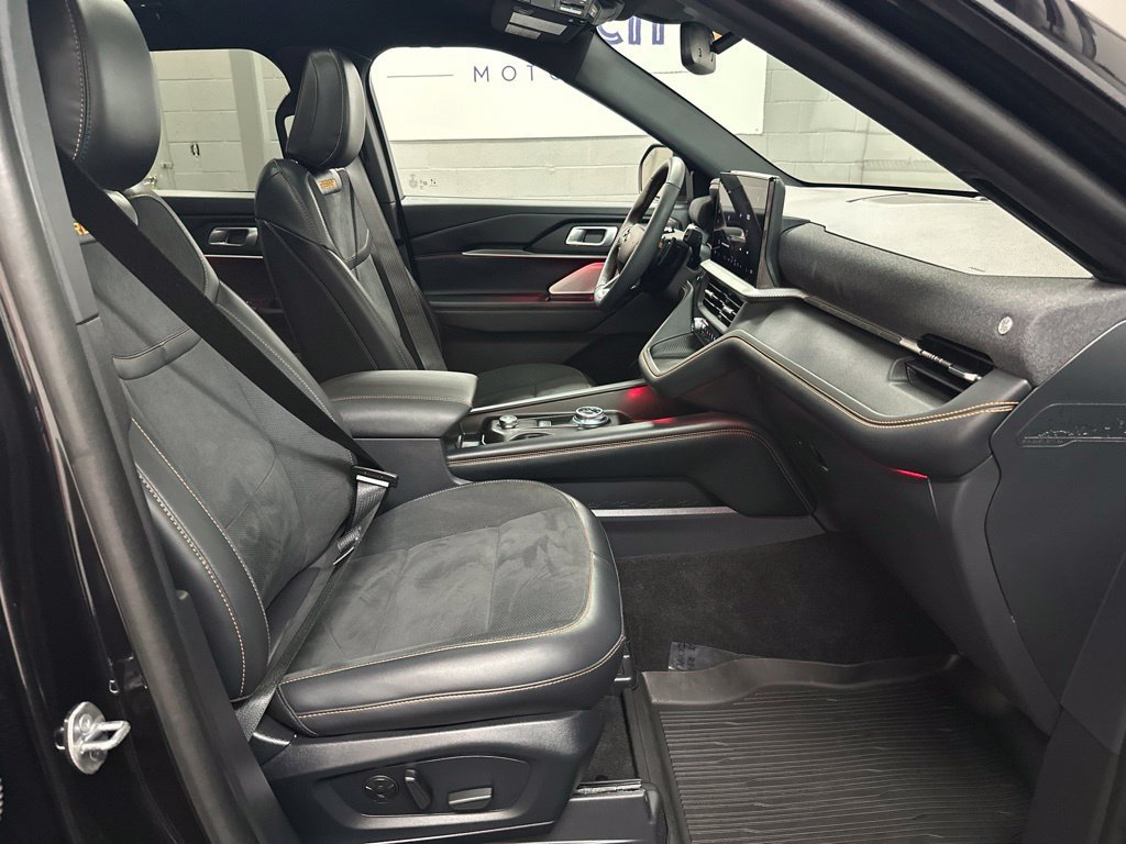 Used 2026 Ford Explorer Tremor w/ Tremor Ultimate Package AWD/4WD image 18