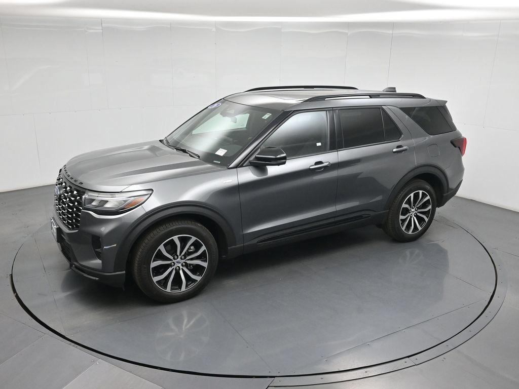 Certified 2026 Ford Explorer ST-Line AWD/4WD image 43