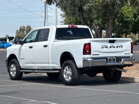 Used 2026 RAM 2500 Big Horn AWD/4WD image 6