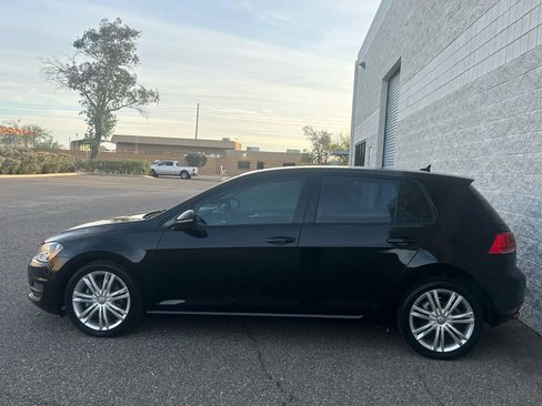 Used 2015 Volkswagen Golf TDI SE image 5