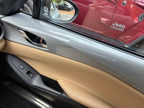 Used 2025 MAZDA MX-5 Miata Grand Touring w/ Weather Package RWD image 28