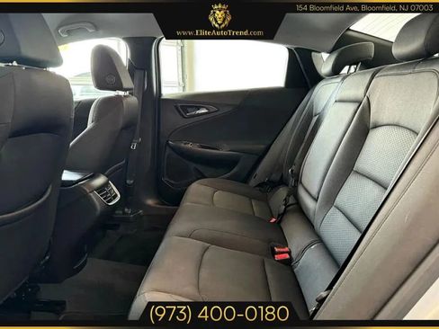 Used 2017 Chevrolet Malibu LT image 26