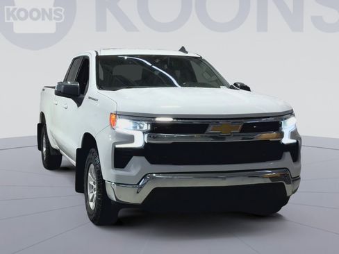 Used 2022 Chevrolet Silverado 1500 LT image 4