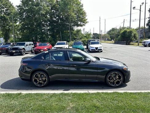 New 2025 Alfa Romeo Giulia AWD w/ Driving Assist Package image 9