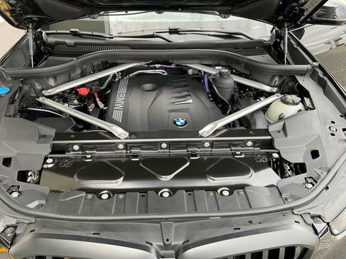 Used 2025 BMW X5 xDrive40i w/ Executive Package AWD/4WD image 16