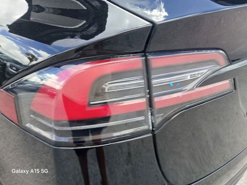 Used 2019 Tesla Model X 100D image 15