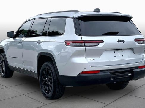 Used 2025 Jeep Grand Cherokee L Altitude AWD/4WD image 12