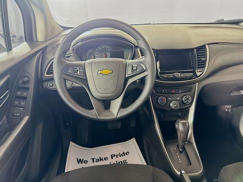 Used 2020 Chevrolet Trax LS w/ Tint and Cruise Package AWD/4WD image 23