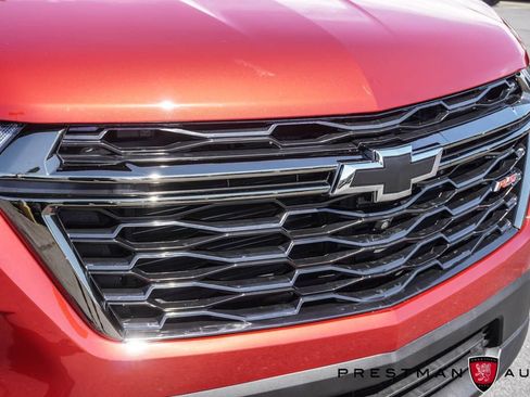 Used 2023 Chevrolet Traverse RS FWD image 16
