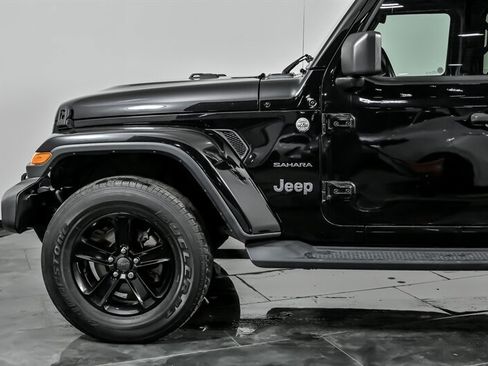 Used 2020 Jeep Wrangler Unlimited Sahara image 6