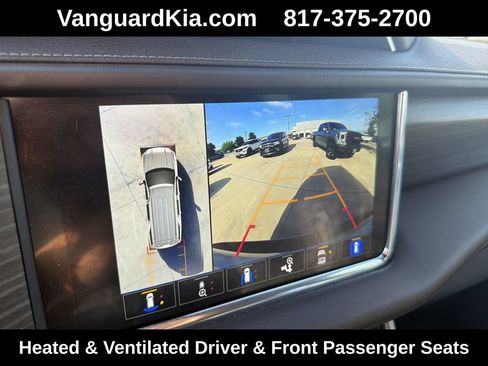 Used 2022 GMC Yukon XL Denali w/ Denali Premium Package AWD/4WD image 27