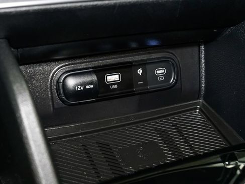 Certified 2025 Kia Sportage SX image 21