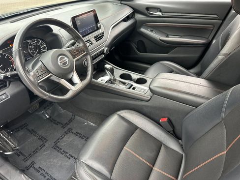 Used 2022 Nissan Altima 2.5 SR image 9