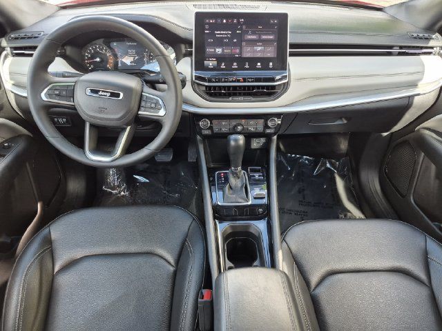 Used 2025 Jeep Compass Limited AWD/4WD image 21